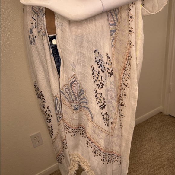 Altar'd State Kimono Floral Tassel  Open Front Size One Size.  #242 - Picture 10 of 11